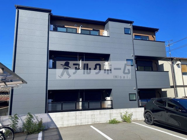 セレニティ法善寺の外観