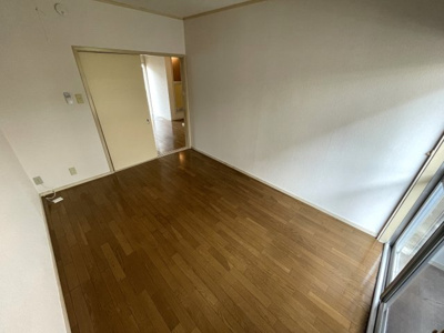 【居間・リビング】 | 万葉第2ハイツ