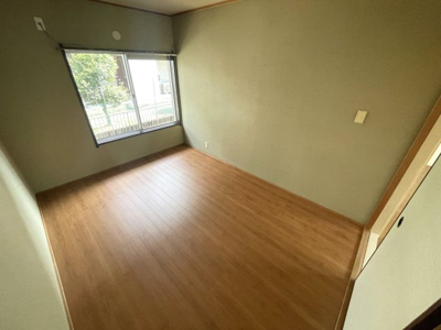 【居間・リビング】 | 万葉第2ハイツ