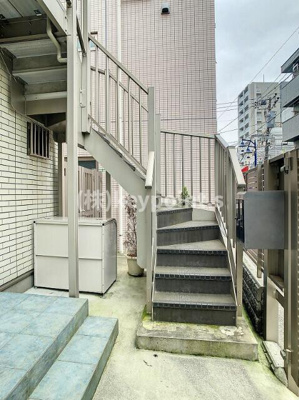 【ロビー】 | ライトハウス