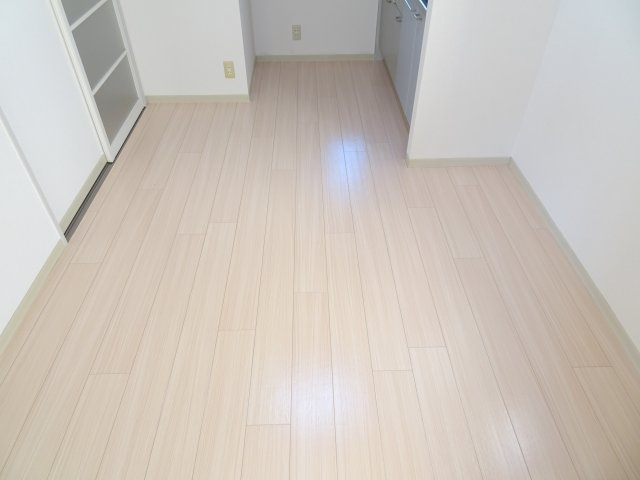 グリーンパークはやのB棟の居間・リビング|イメージ写真