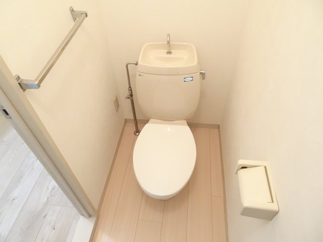 グリーンパークはやのB棟のトイレ|イメージ写真