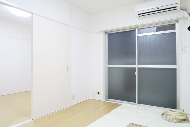 ドムスアルバの洋室