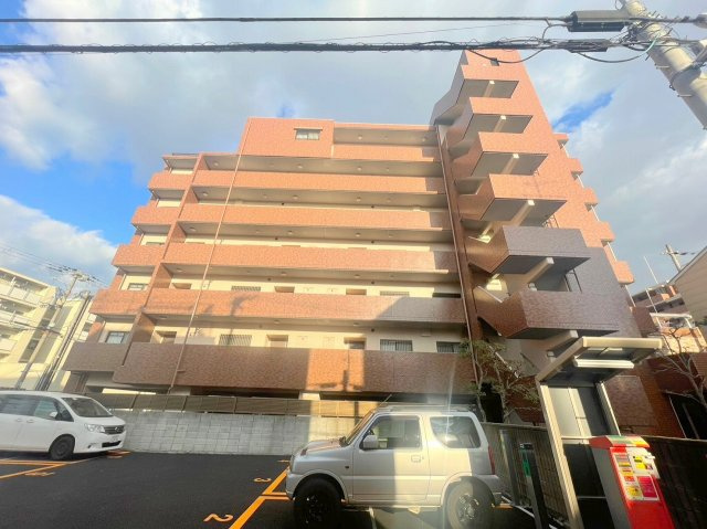 エスメラード・ヒコの外観