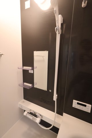 《仲介手数料無料》桜区町谷３丁目24-1(1号棟)新築一戸建てクレイドルガーデンの浴室|撮影日 2025年10月9日 16:15 曇り