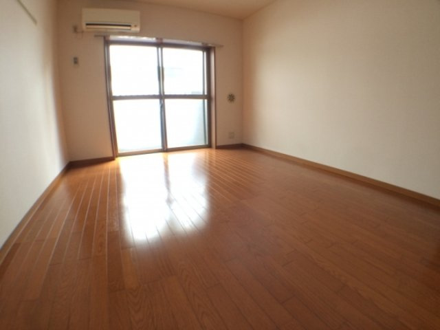 メイプルヒルズの居間・リビング