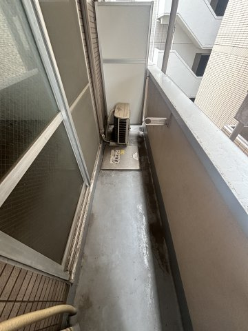 Ｍ．ｏｎｅビルのバルコニー