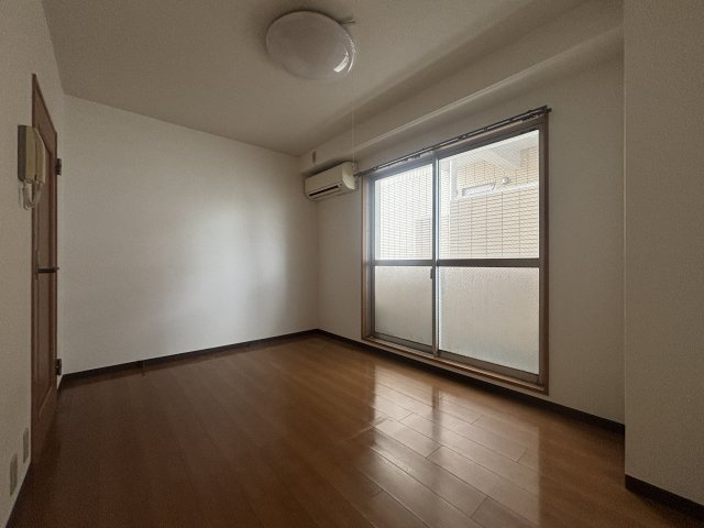 Ｍ．ｏｎｅビルの居間・リビング