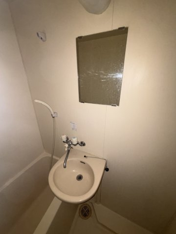 Ｍ．ｏｎｅビルの洗面所