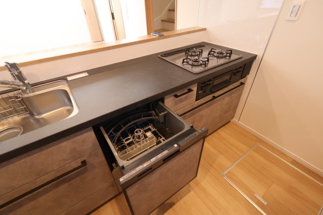 《仲介手数料無料》浦和区上木崎８丁目5-13(全1戸)新築一戸建て