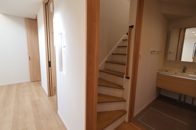 《仲介手数料無料》浦和区上木崎８丁目5-13(全1戸)新築一戸建て