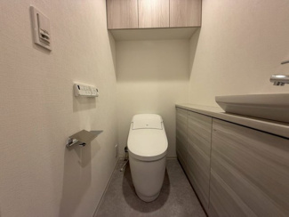 【トイレ】 | ジオタワー堺筋本町 | 【トイレ】手洗いカウンター完備で衛生面もバッチリです◎