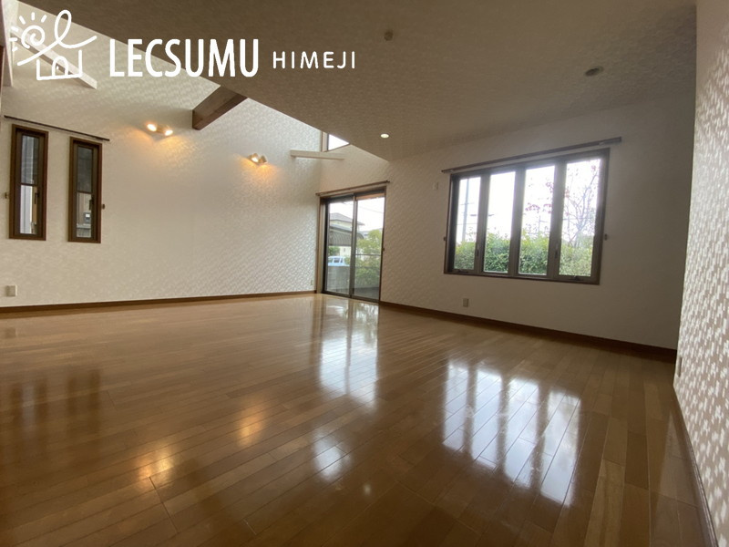 姫路市飾磨区加茂/中古戸建の居間・リビング