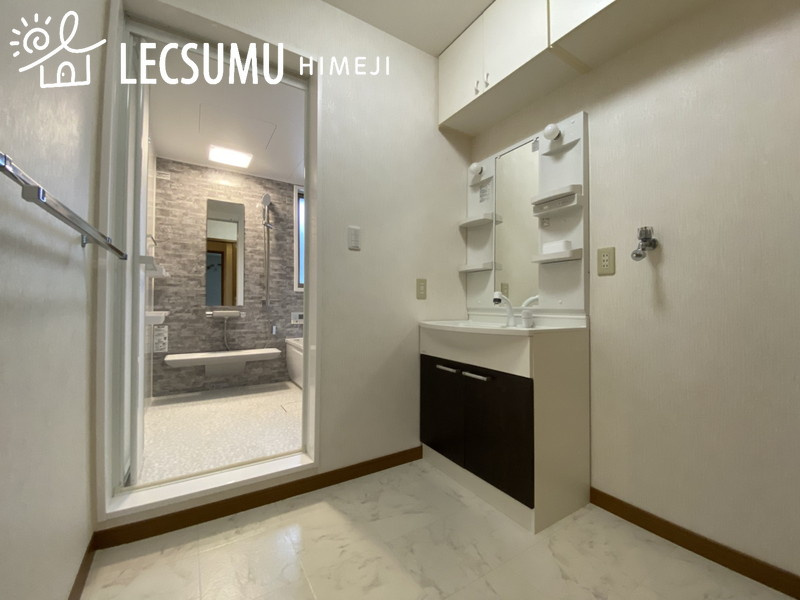 姫路市飾磨区加茂/中古戸建の独立洗面台