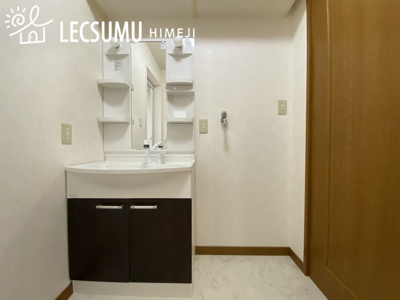 姫路市飾磨区加茂/中古戸建の独立洗面台