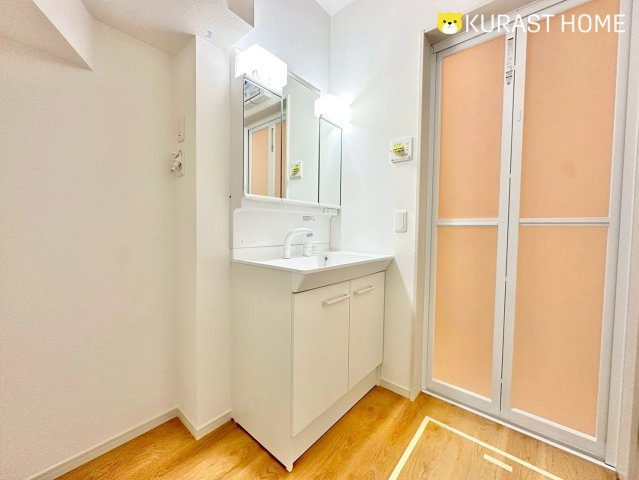 京都市西京区桂池尻町　新築戸建の洗面所