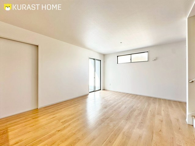 京都市西京区桂池尻町　新築戸建の居間・リビング