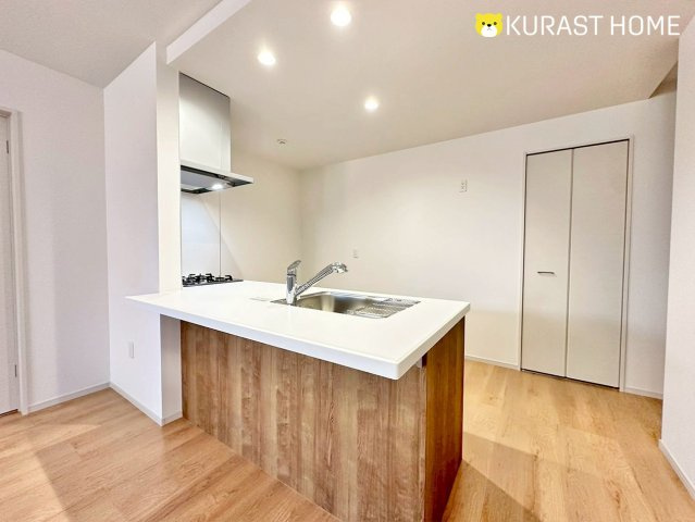 京都市西京区桂池尻町　新築戸建のキッチン