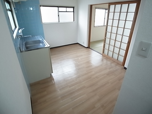 御影サンシャインの居間・リビング