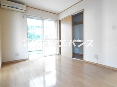 【寝室】 | 興松貸家