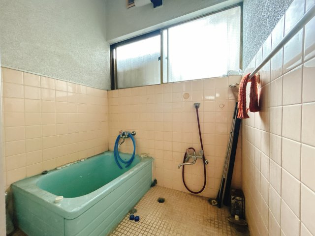 熊谷市肥塚　（接骨院兼住宅）の浴室