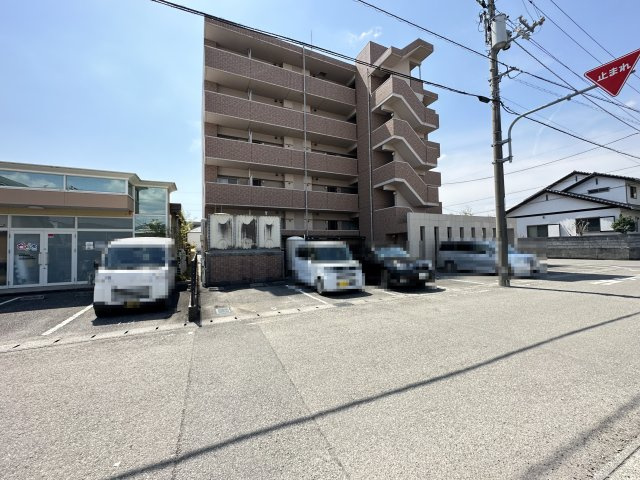 Seeds Prosperの駐車場