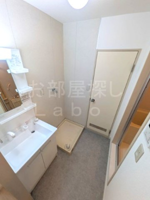 【洗面所】 | リブェールハイツＢ