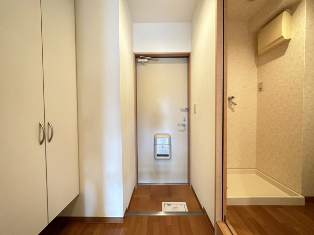 イターナルの玄関