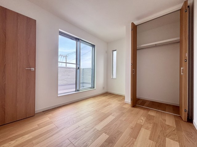 高尾通4丁目 新築戸建ての洋室|☆2階約5.4帖北西側洋室