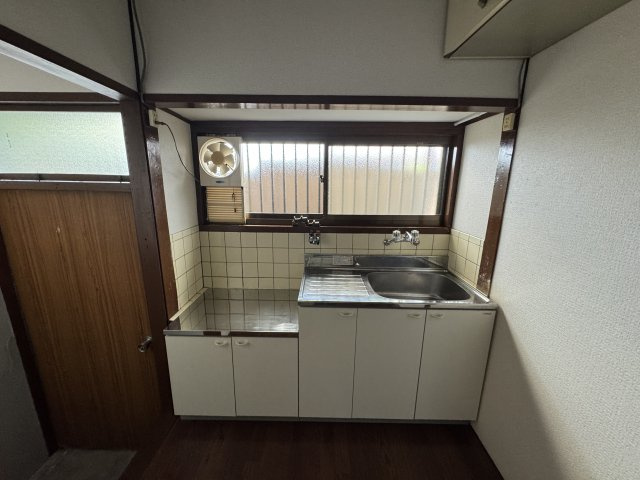 刀根山平屋貸家のキッチン
