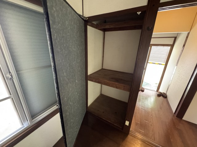 刀根山平屋貸家の収納