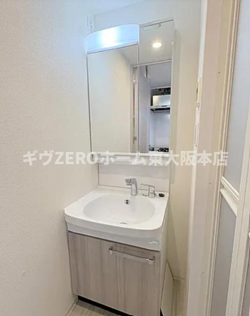 プレサンス東小橋エレディータの洗面所