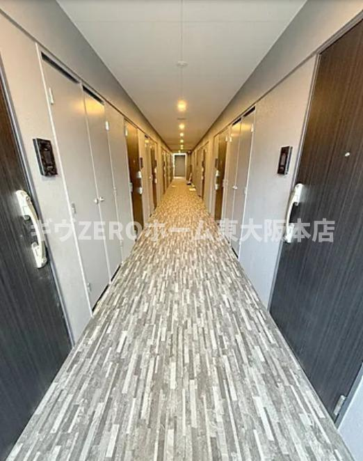 プレサンス東小橋エレディータのロビー