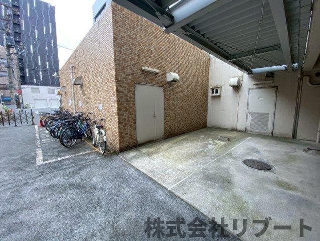 両国パークハウスの駐車場|荷捌所兼駐車場