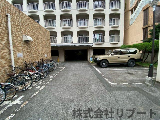 両国パークハウスの駐車場