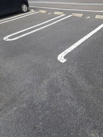 フォンテーヌ・パレスＢの駐車場|駐車スペースもあります