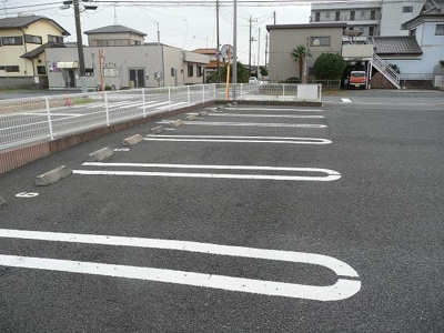 【駐車場】 | マウントリヴァⅥ | 駐車場完備です