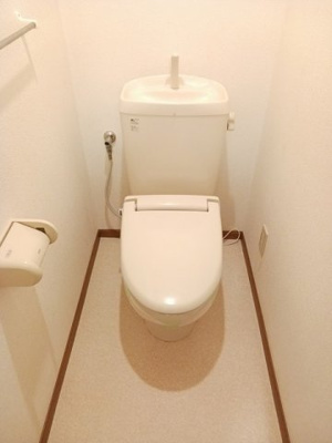 【トイレ】 | Ｋ・レジデンスⅠ | ゆったりとした空間のトイレです