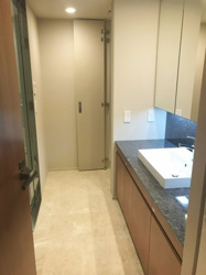 【独立洗面台】