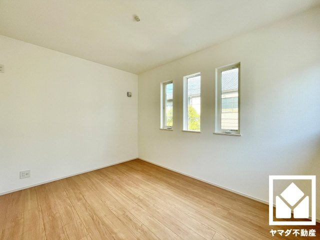 宇治市槇島町落合　第1　1号地の子供部屋