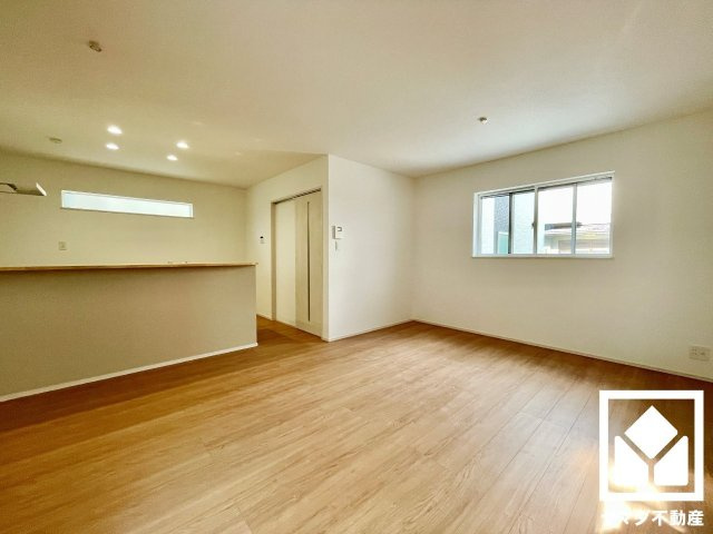 宇治市槇島町落合　第1　1号地の居間・リビング