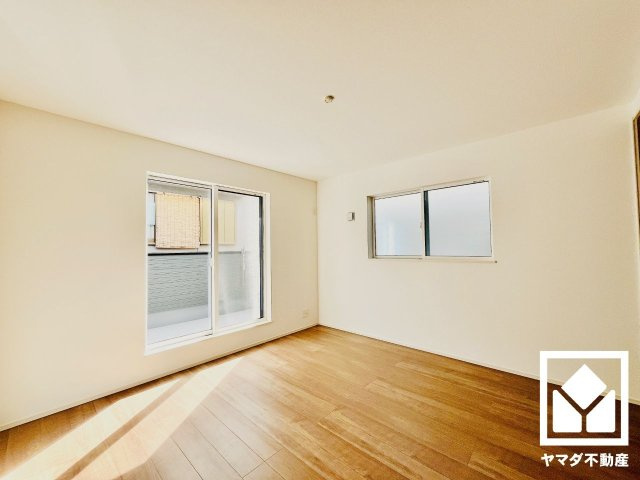 八幡市八幡山田　第3　3号棟の寝室