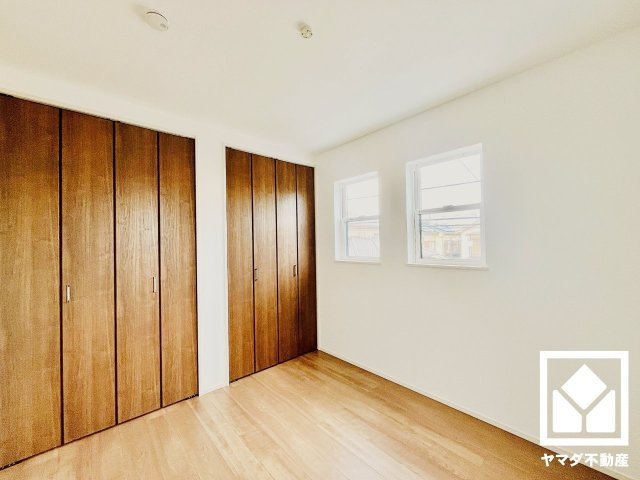 八幡市八幡山田　第3　3号棟の洋室