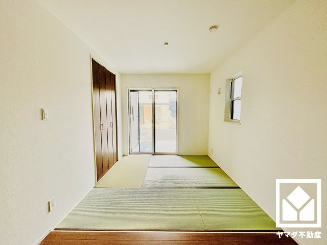 八幡市八幡山田　第3　3号棟の内装|畳コーナー