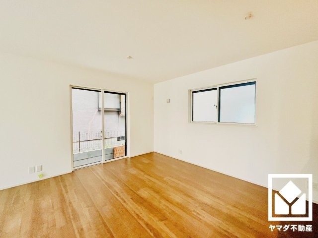 八幡市八幡山田　第3　3号棟の居間・リビング