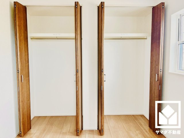 八幡市八幡山田　第3　3号棟の収納