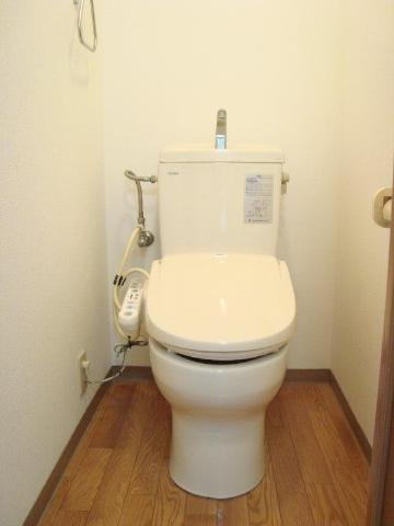 ドリーム７８のトイレ|シャワー付トイレ