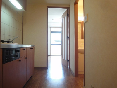 【内装】 | グランドパレス宮西 | 廊下（玄関より洋室を見る）（イメージ）