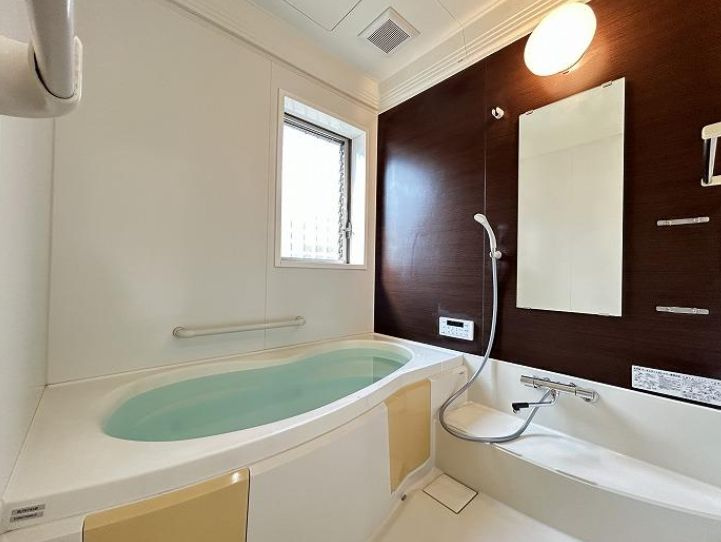 厚木市長谷　中古戸建の浴室|日々の疲れを癒すお風呂付です