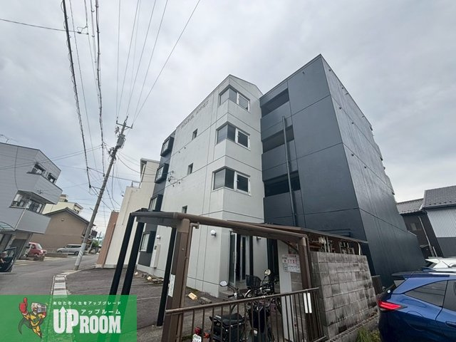 ロアビルアネックスの外観